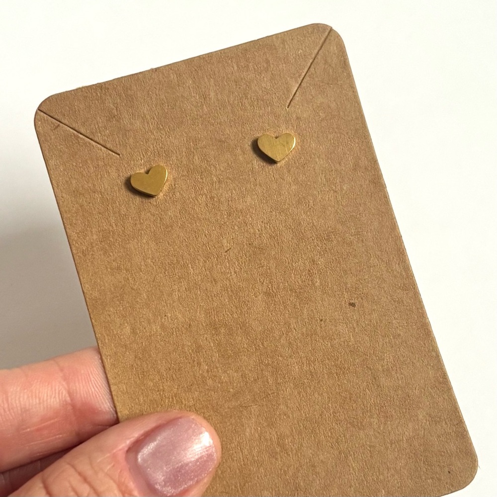 Heart stud earrings (14k gold-plated stainless steel)